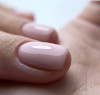 Close-up van roze galakte nagels